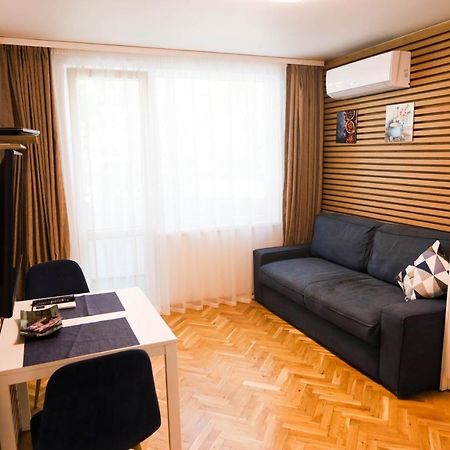 White Central Apartment Varna Exteriör bild
