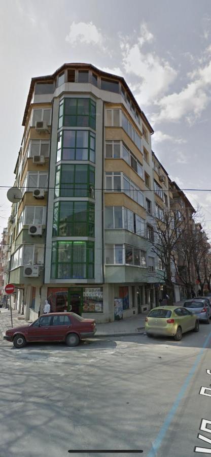 White Central Apartment Varna Exteriör bild